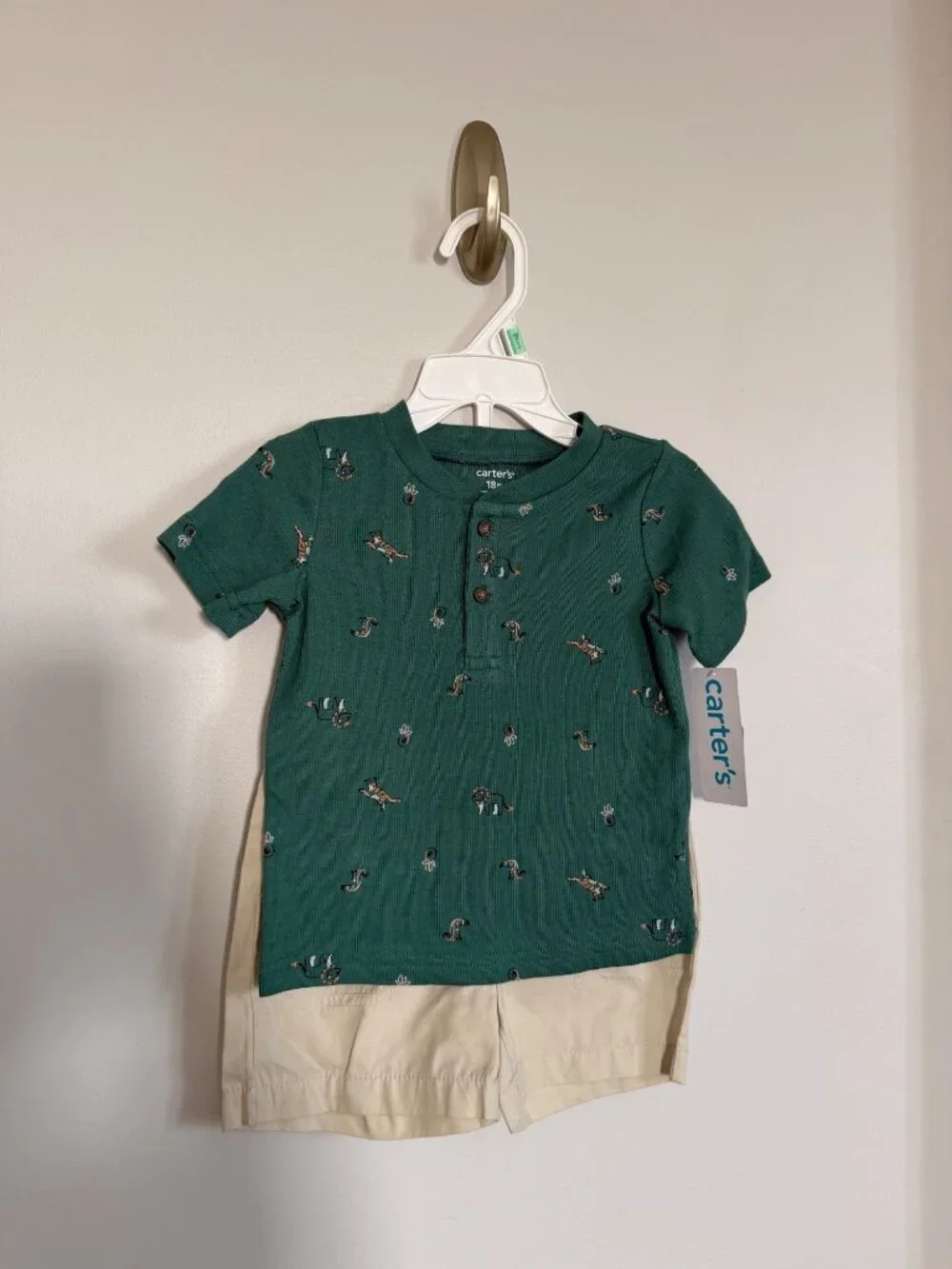 Carter’s Dinosaur Outfit Set 18M NWT